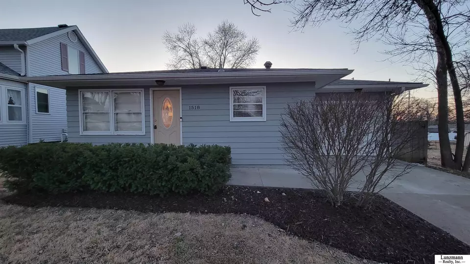  1518 O St, Auburn, NE 68305 photo 1