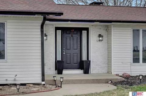 Exterior - 643 Overlook Ln, Beatrice, NE 68310 photo 4 of 12