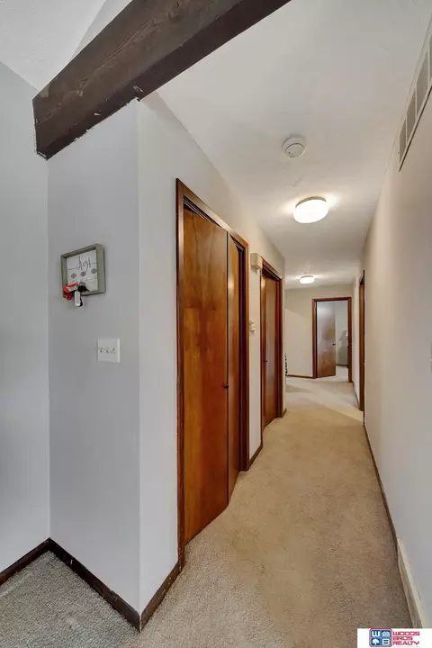Entry Way - 643 Overlook Ln, Beatrice, NE 68310 photo 2 of 3