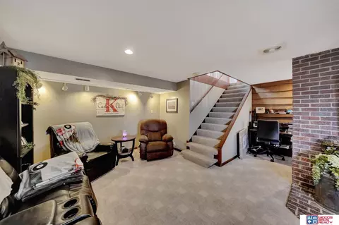Living - 643 Overlook Ln, Beatrice, NE 68310 photo 6 of 7