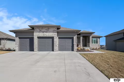 10007 S 186 Ave, Omaha, NE 68136