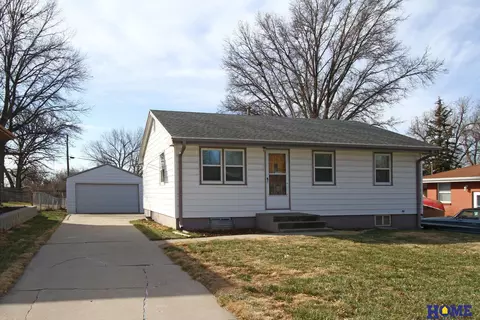 1141 Butler Ave, Lincoln, NE 68521