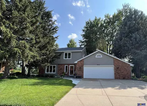 5925 Branford Pl, Lincoln, NE 68512