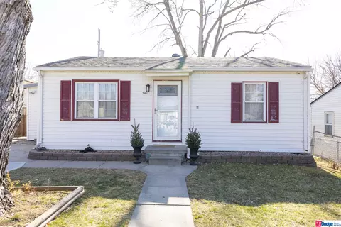 5411 N St, Omaha, NE 68117