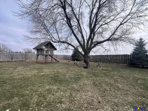 Exterior - 1502 313th Rd, Seward, NE 68434 photo 4 of 7