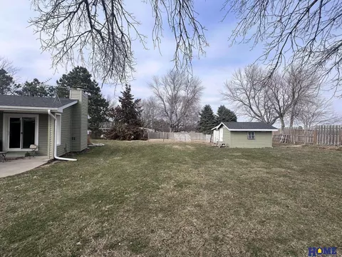 Exterior - 1502 313th Rd, Seward, NE 68434 photo 5 of 7