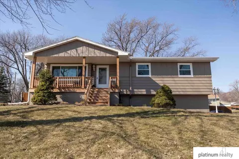 7404 S 85 St, La Vista, NE 68128