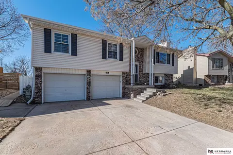 809 W Godfrey Dr, Lincoln, NE 68521