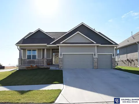 20851 Jeannie Ln, Gretna, NE 68028