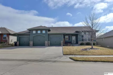 2717 N 191 Ave, Omaha, NE 68022