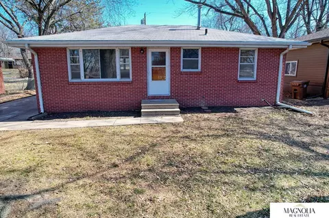 710 N 68th St, Lincoln, NE 68505