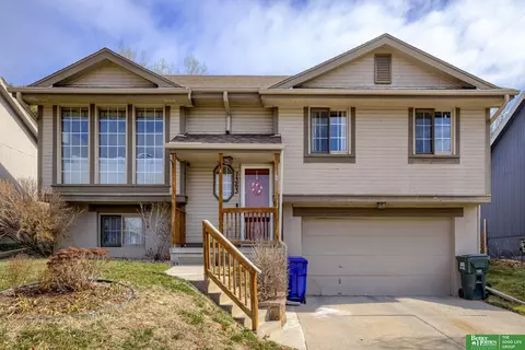 7363 N 82 Ave, Omaha, NE 68122