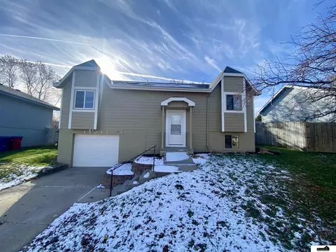 14017 Virginia St, Omaha, NE 68138