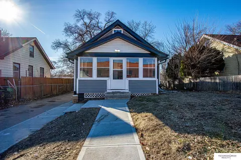 1020 N 45th St, Omaha, NE 68132