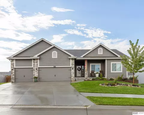 9412 S 176 Ave, Omaha, NE 68136
