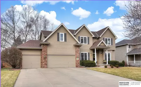 4206 S 174th St, Omaha, NE 68135