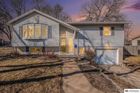 7310 S 85th St, La Vista, NE 68128