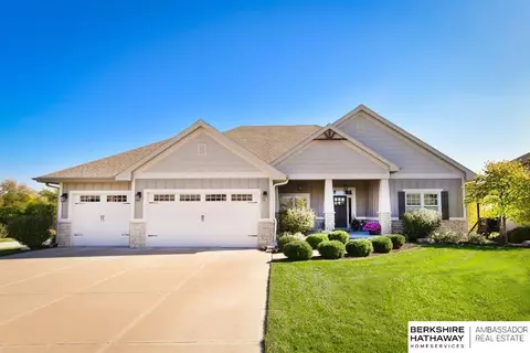 1855 Blue Sage Pkwy, Elkhorn, NE 68022