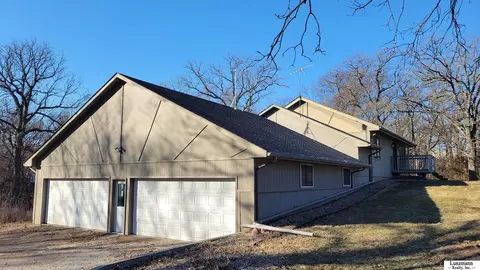 401 Oakview Dr, Dunbar, NE 68346