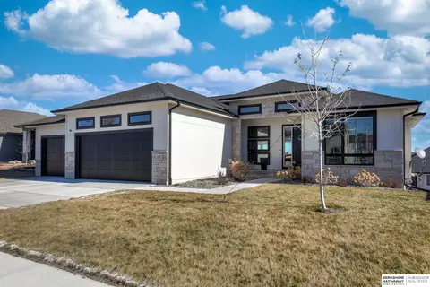 3003 N 182nd St, Omaha, NE 68022