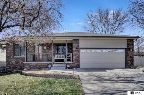 6940 S 52nd St, Lincoln, NE 68516