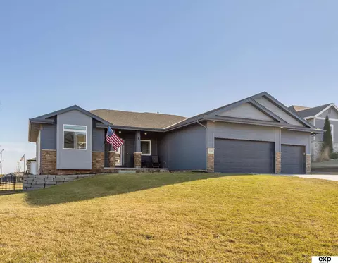 12301 Grebe St, Omaha, NE 68142