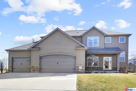 4711 N 204 Ave, Omaha, NE 68022