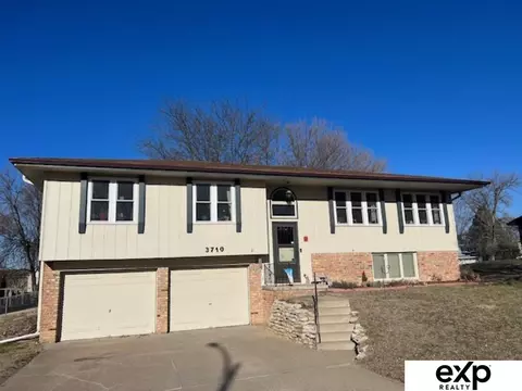 3710 Joann Ave, Bellevue, NE 68123