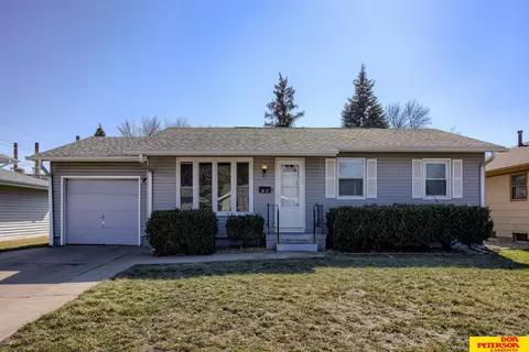2527 E 2nd, Fremont, NE 68025