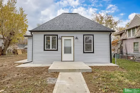 5324 N 26 St, Omaha, NE 68111