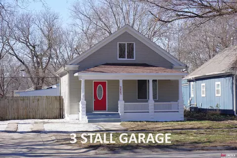 2427 S 10th St, Lincoln, NE 68502