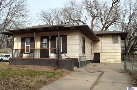 3124 N 50th St, Lincoln, NE 68504