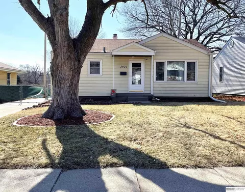 3437 Sheffield St, Omaha, NE 68112
