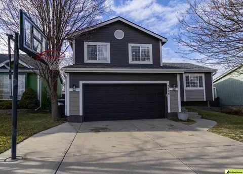 4664 N 149 St, Omaha, NE 68116