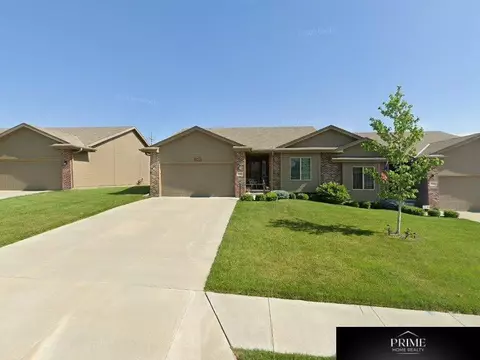 16002 Mormon St, Bennington, NE 68007