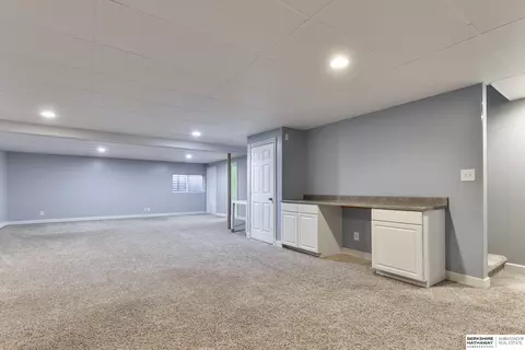 16274 Loop St, Omaha, NE 68136 photo 25
