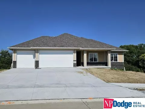 11502 S 129 St, Papillion, NE 68138