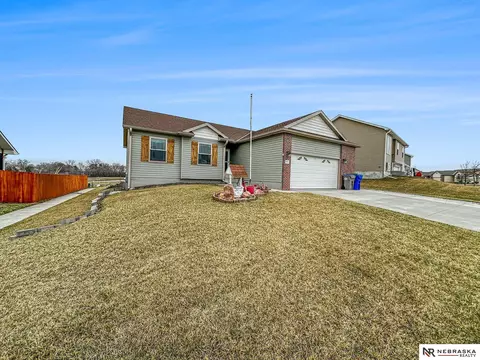 4415 W Milton Rd, Lincoln, NE 68528