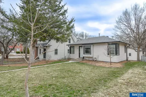 3633 D St, Lincoln, NE 68510