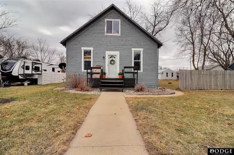 Exterior - 513 E Grant St, Hooper, NE 68031 photo 3 of 6
