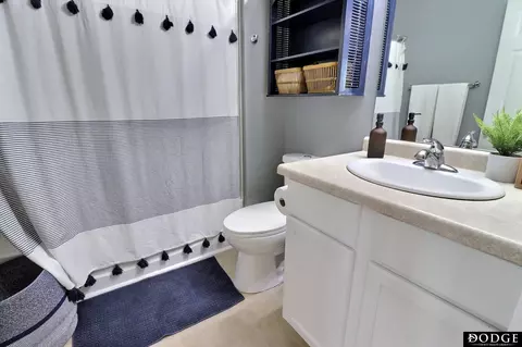 Bath - 513 E Grant St, Hooper, NE 68031 photo 1 of 1