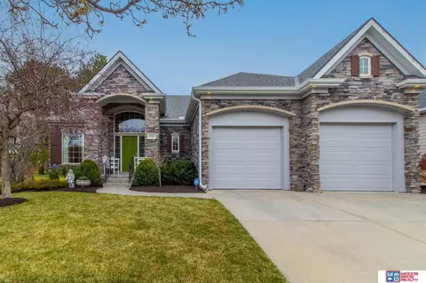 4560 Firebush Ln, Lincoln, NE 68516