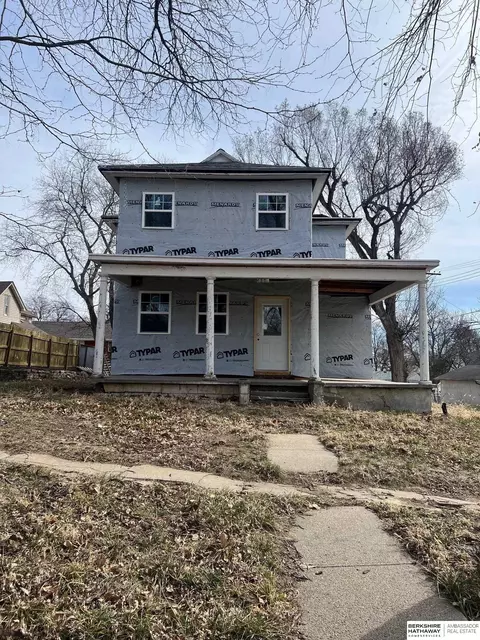 650 N Elm St, Wahoo, NE 68066