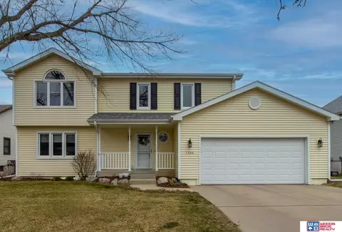 7544 Baldwin Ave, Lincoln, NE 68507