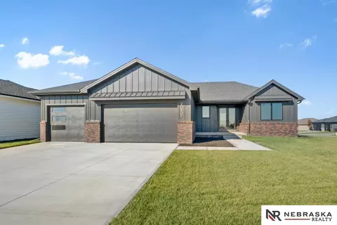 20902 Polk St, Omaha, NE 68022