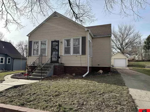 605 9th St, Wisner, NE 68791