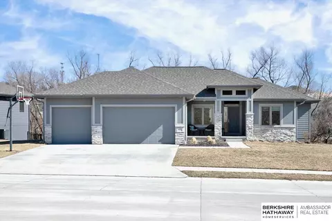12513 N 161st Ave, Bennington, NE 68007