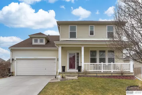 16407 Aurora St, Omaha, NE 68136