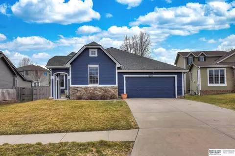 14965 Himebaugh Ave, Omaha, NE 68116
