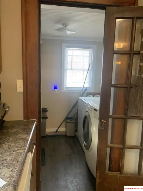 1208 E Court St, Beatrice, NE 68310 photo 3